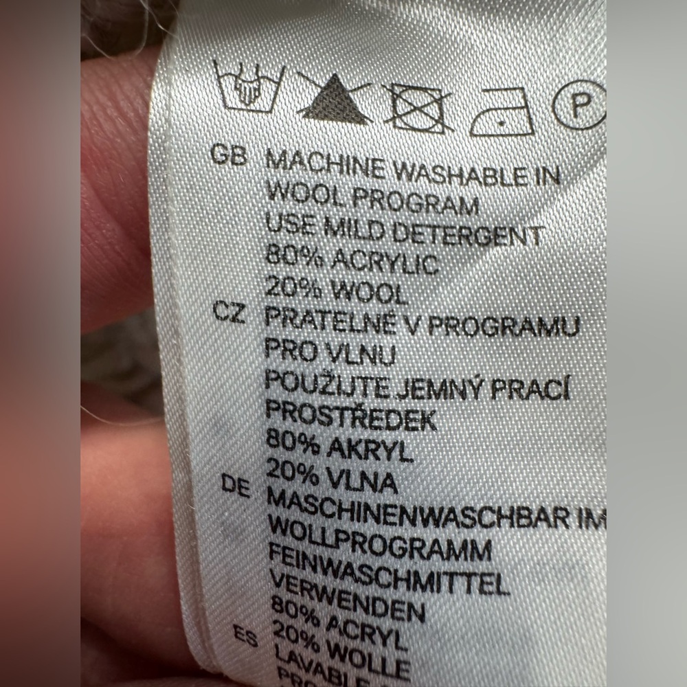 H&M Open Knit Crochet Acrylic Wool Blend Cream Sweater Sz Medium - Picture 5 of 7